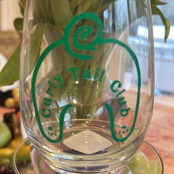 NWT Custom Design Curly Tail Club beverage class. Custom design of logo. - Picture 7 of 7